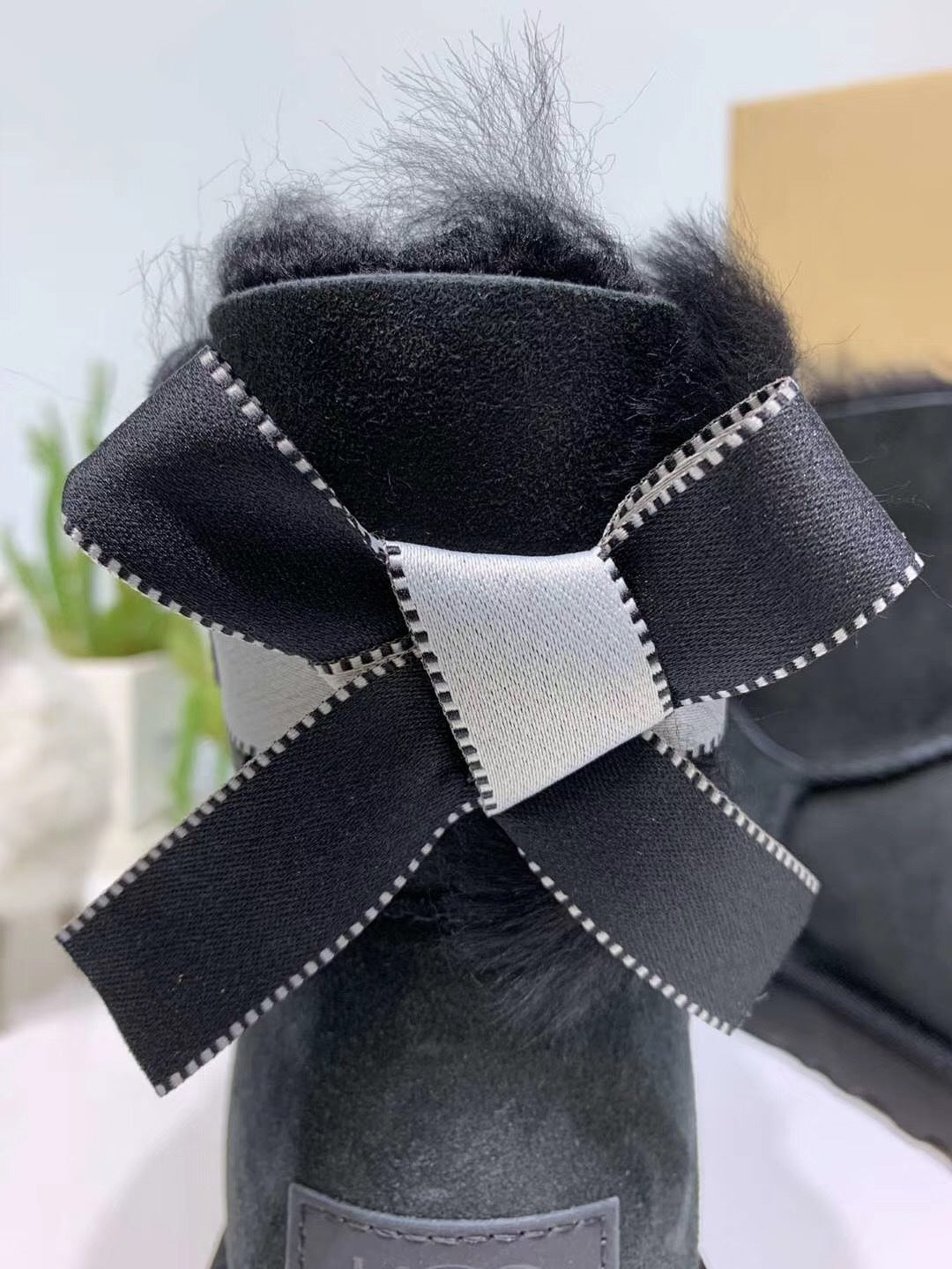 2938 Black Bow-Detail Shimmer Shoes