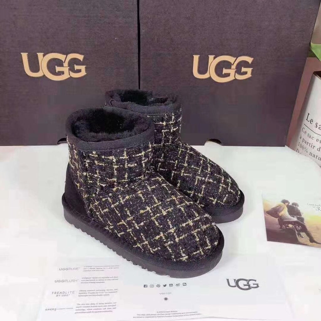 5854 Kids' Chic Black Snow Boots