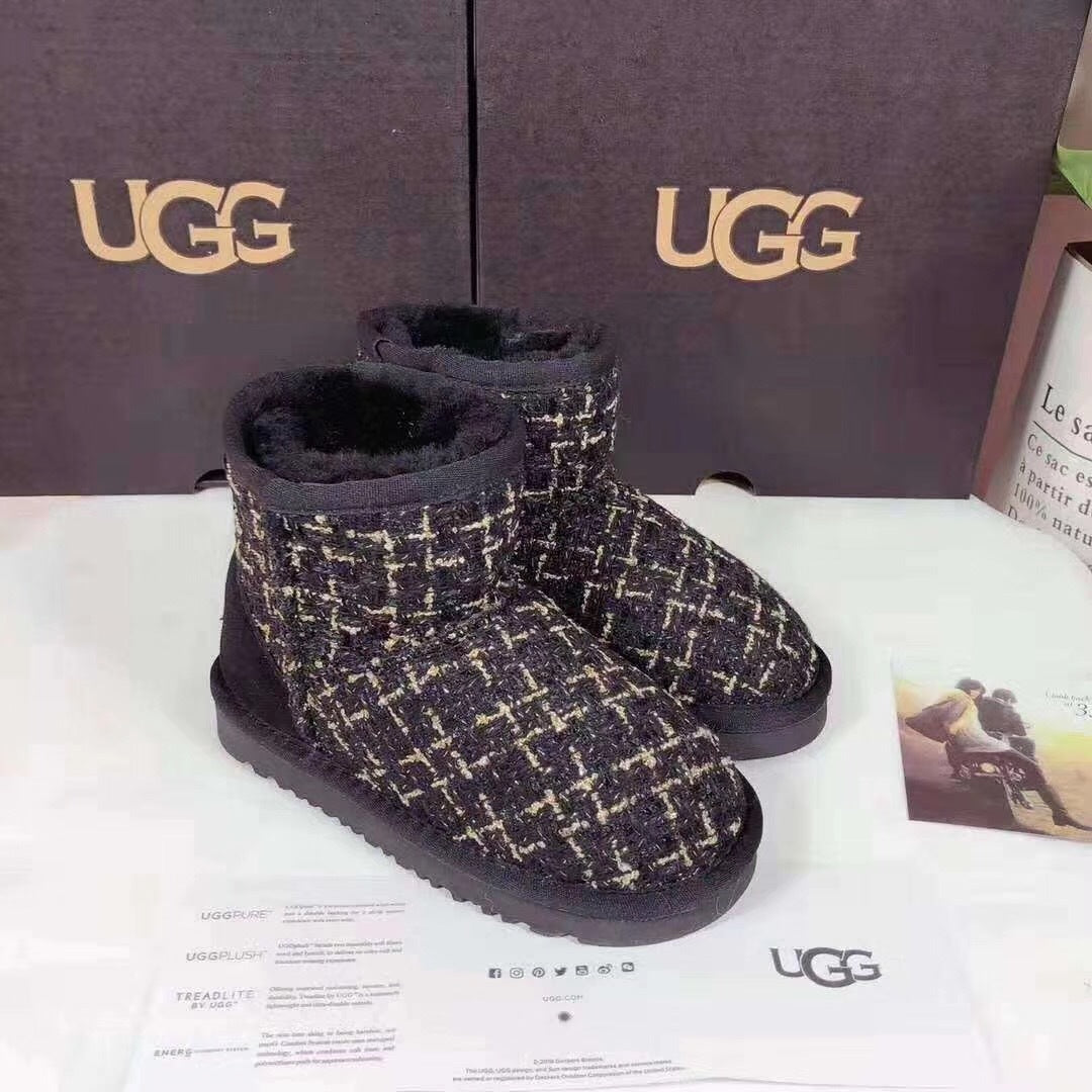 5854 Kids' Chic Black Snow Boots