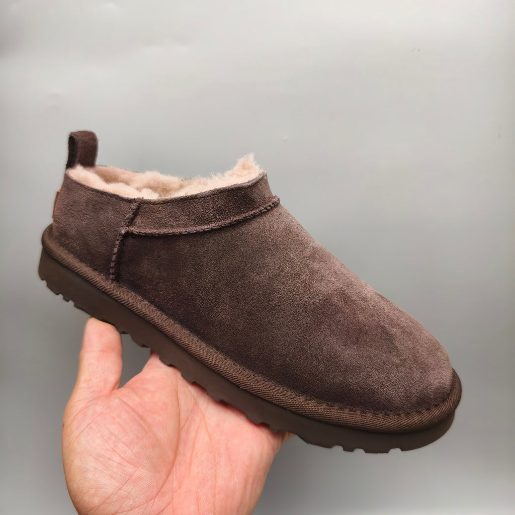 3891 Women's Chocolate Classic Slip-On Shoes
