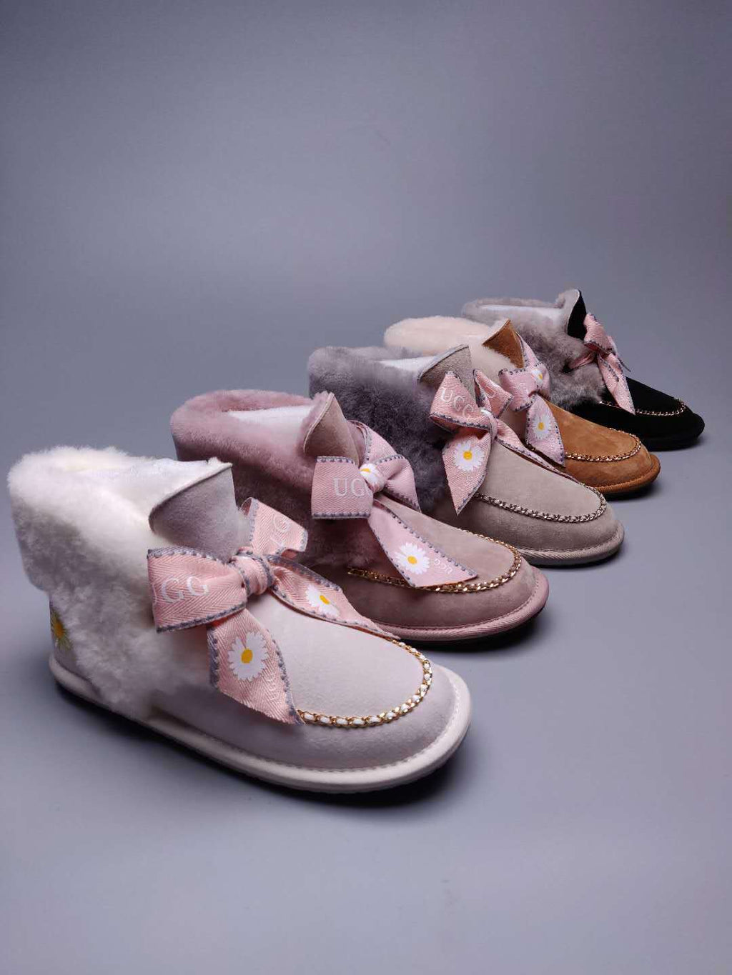 7888 Mu Pink Daisy Chain-and-Ribbon Detail Shoes