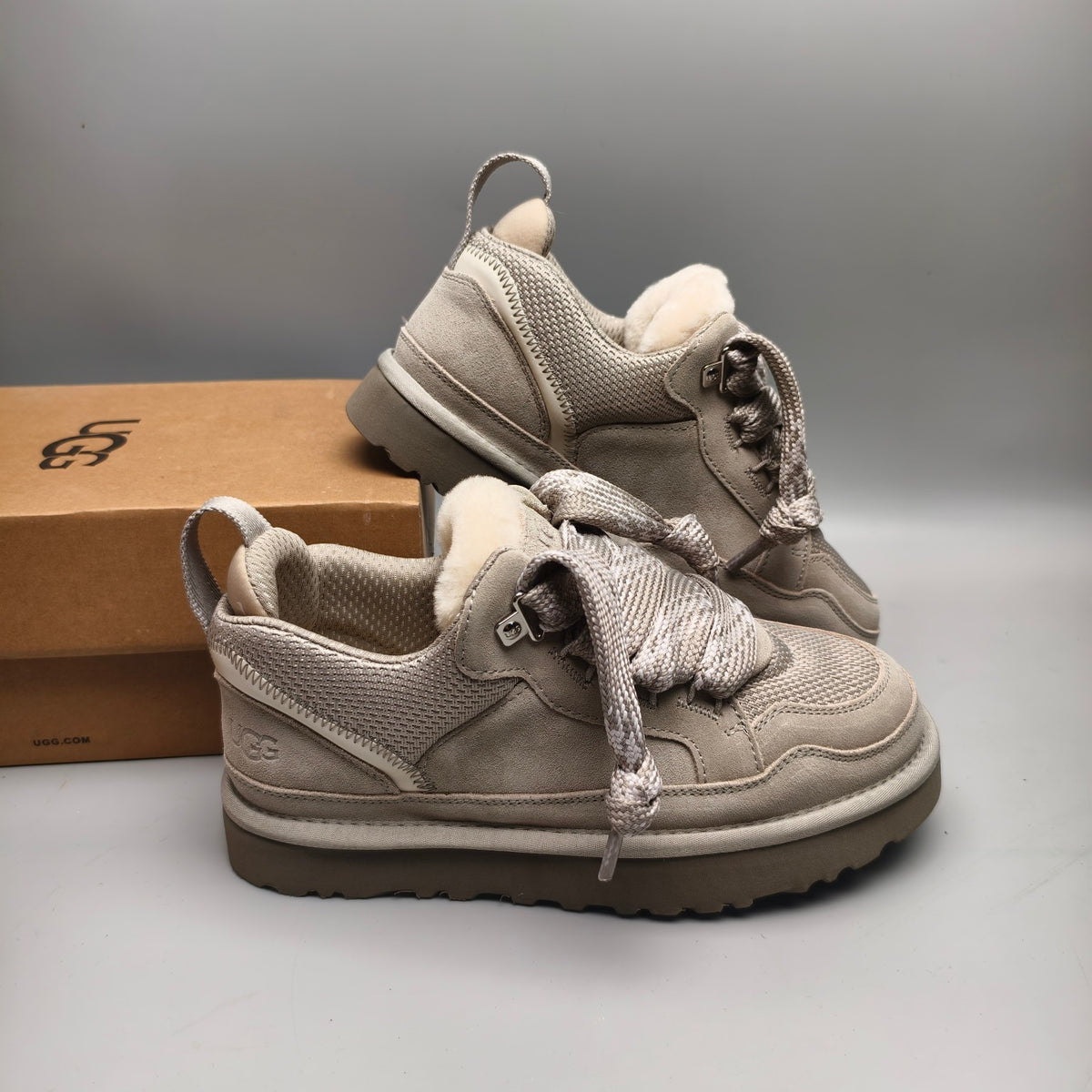 4032 Unisex Gray Mesh Casual Sneakers