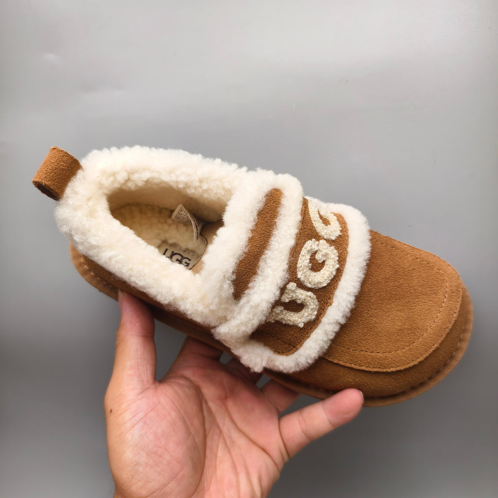 2939 Chestnut Closed-Back Logo Casual Shoes
