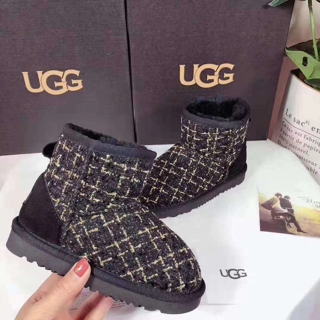 5854 Kids' Chic Black Snow Boots