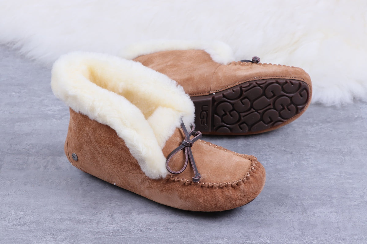 4806 W Alena Chestnut Shoes