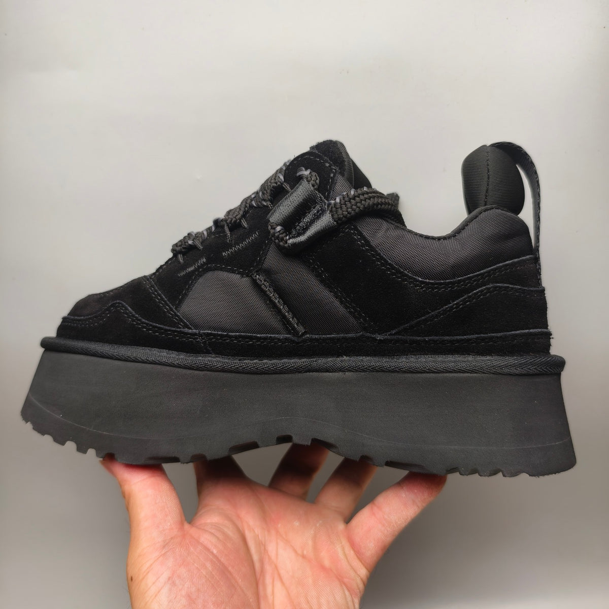 1541 Black Chunky Platform Lace-Up Sneakers