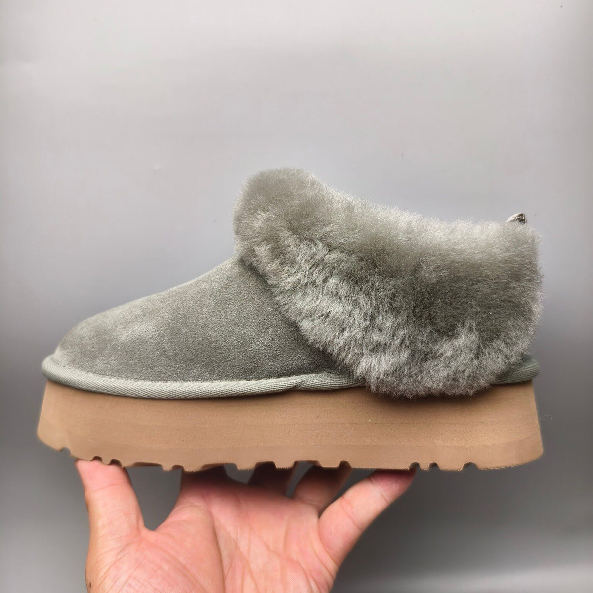 1393 Green Suede-Look Platform Slip-On Shoes