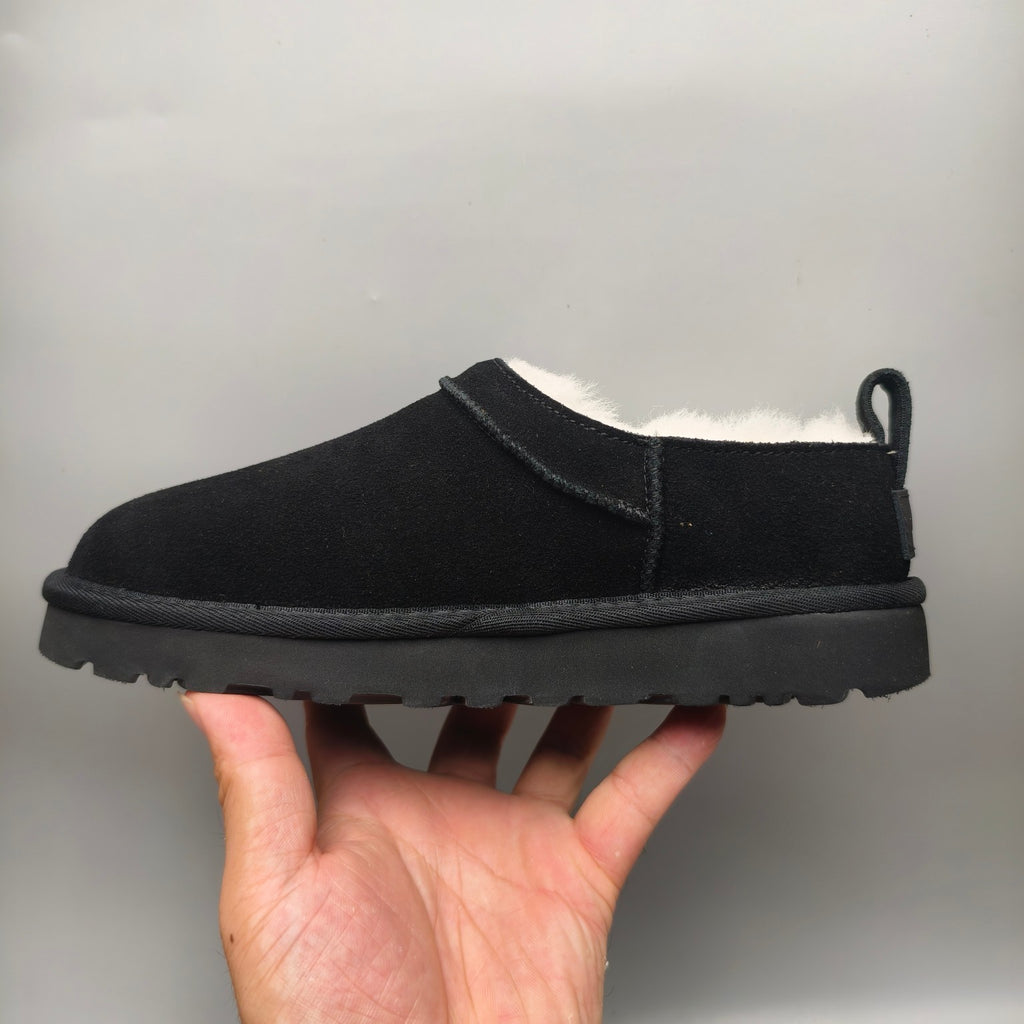 3891 Women's Black Classic Slip-On Shoes