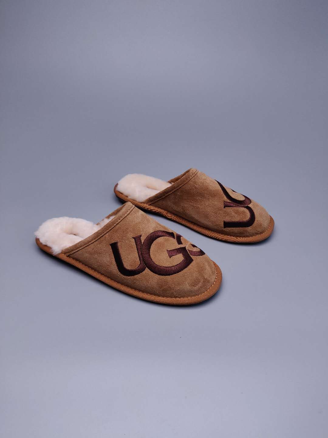 2593 Big G Chestnut Indoor Slippers