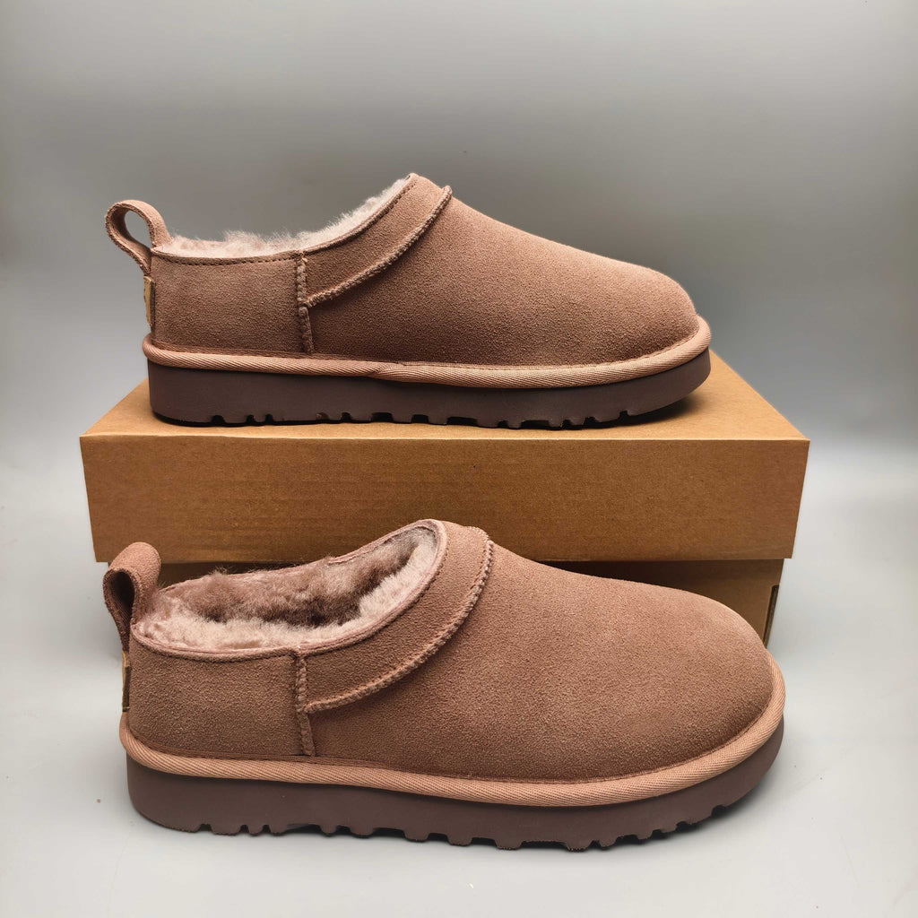 3891 Women's Mu Pink Classic Slip-On Shoes