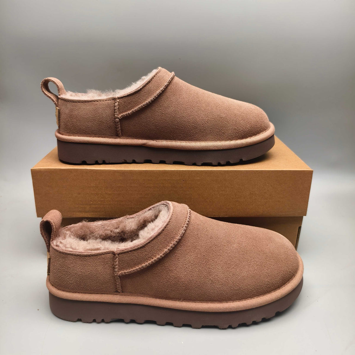 3891 Women's Mu Pink Classic Slip-On Shoes
