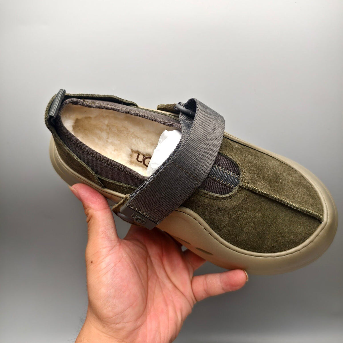 7550 Unisex Green Slip-On Casual Shoes