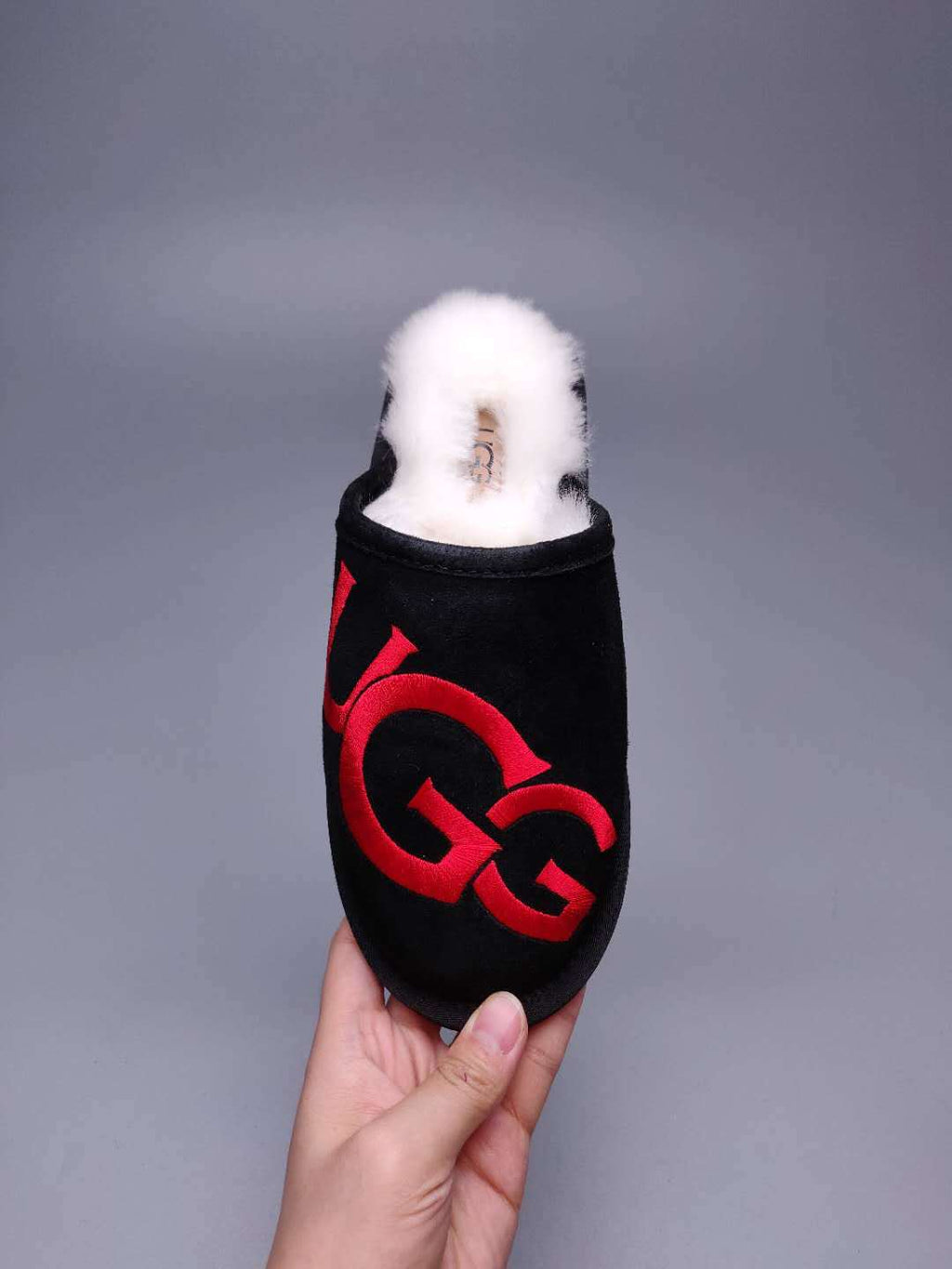 2593 Big G Black Indoor Slippers