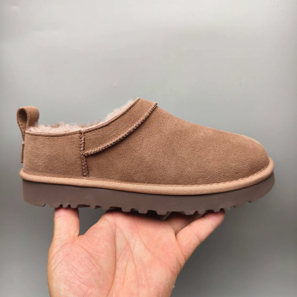 3891 Women's Mu Pink Classic Slip-On Shoes
