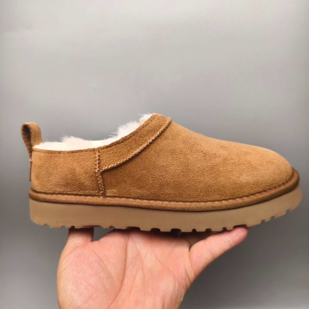 3891 Women's Chestnut Classic Slip-On Shoes