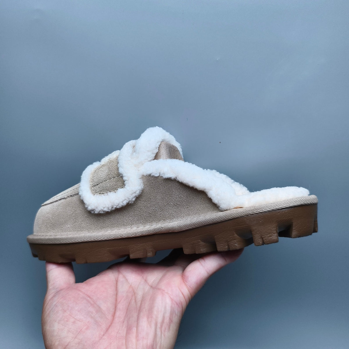 Sand Curly Plush Logo Slippers – 1206