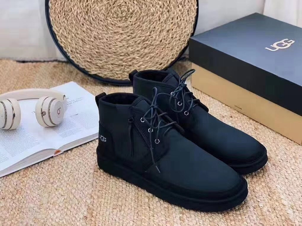 3883 Neum Black Zip-Up Shoes