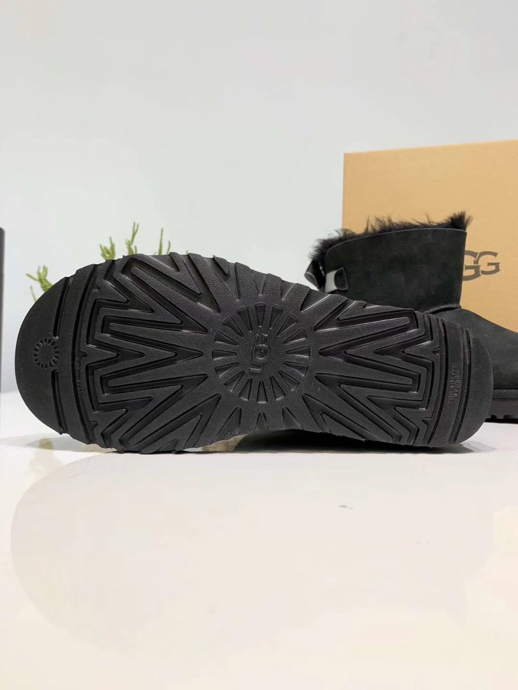 2938 Black Bow-Detail Shimmer Shoes