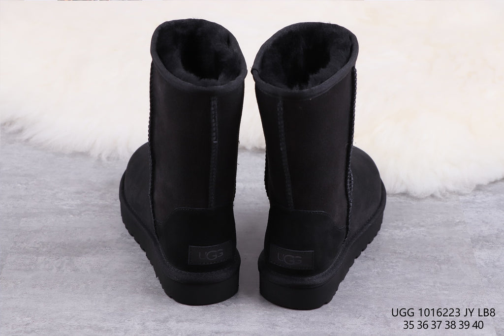 6223 Classic Short II Black Boots