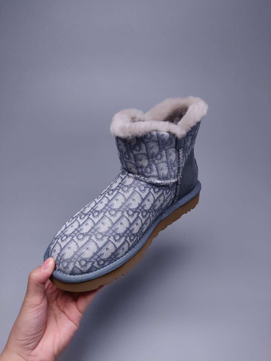 6554 Gray Fabric-Texture Shoes