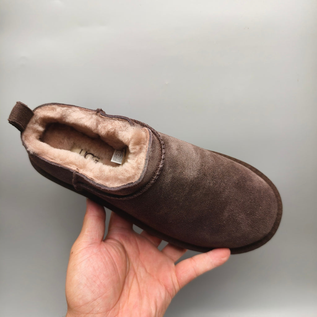 3891 Women's Chocolate Classic Slip-On Shoes