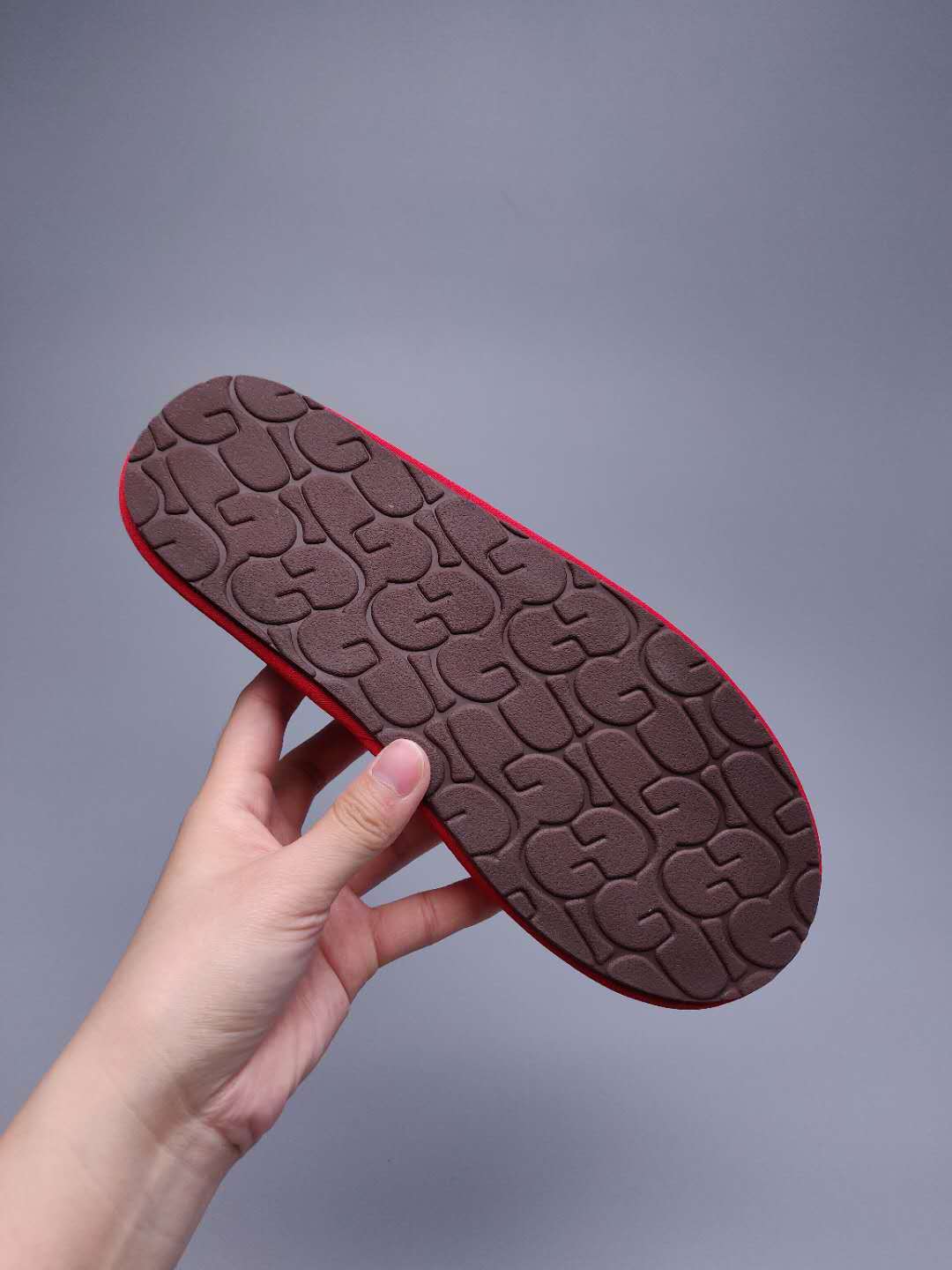 2593 Big G Bright Red Indoor Slippers