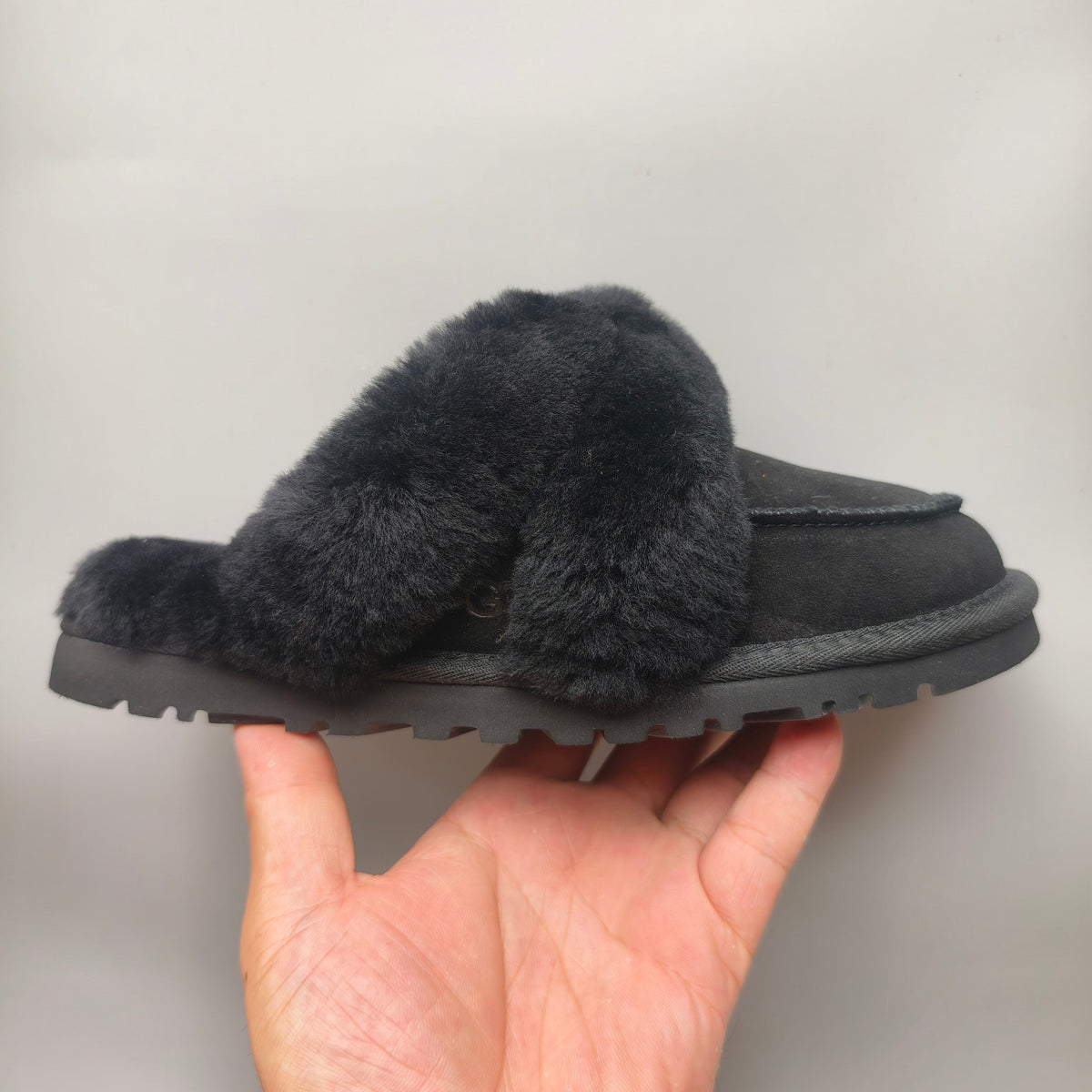 4571 Black Casual House Slippers