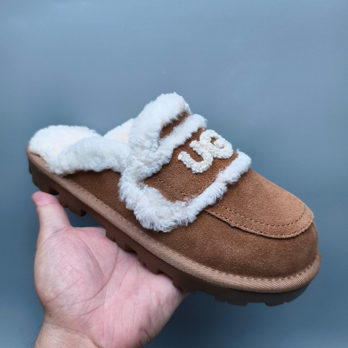 Chestnut Curly Plush Logo Slippers – 1206