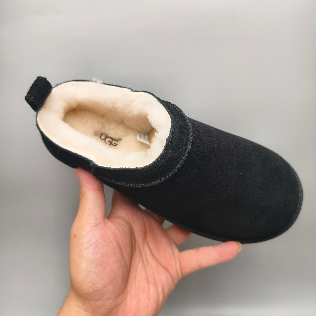 3891 Women's Black Classic Slip-On Shoes