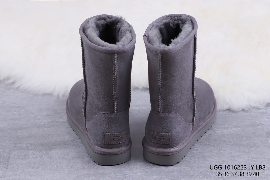 6223 Classic Short II Gray Boots