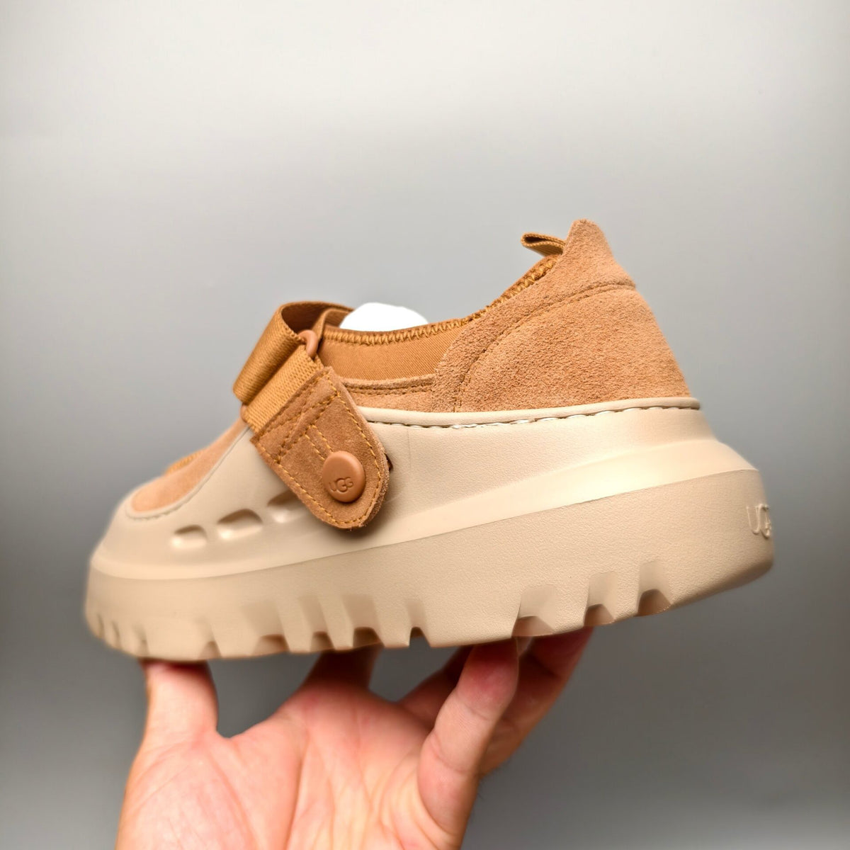 7550 Unisex Chestnut Slip-On Casual Shoes