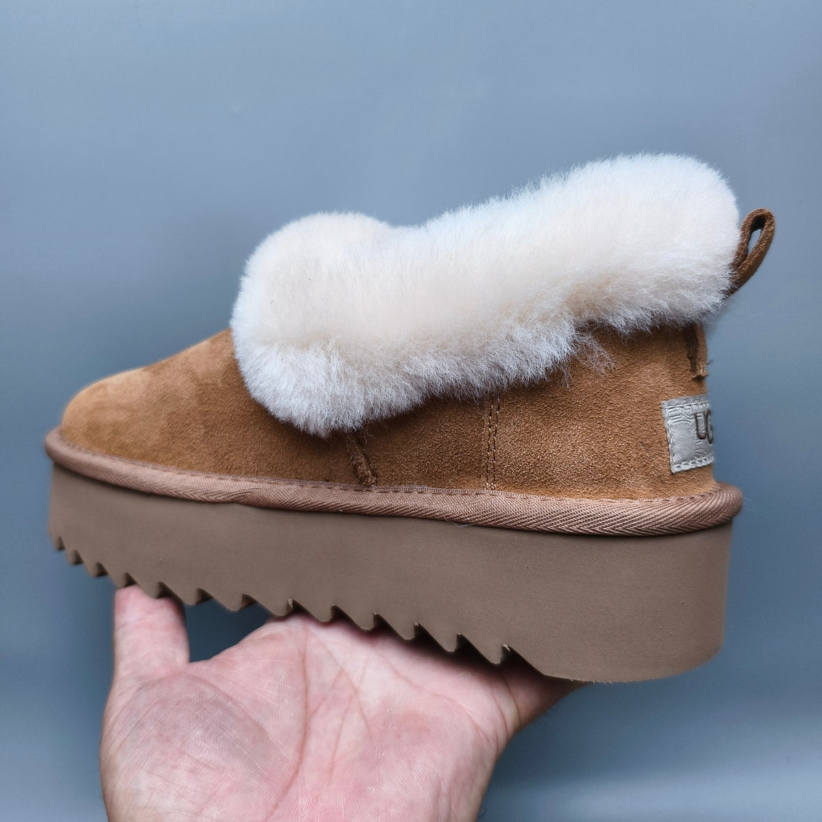 6733 Chestnut Platform Casual Shoes