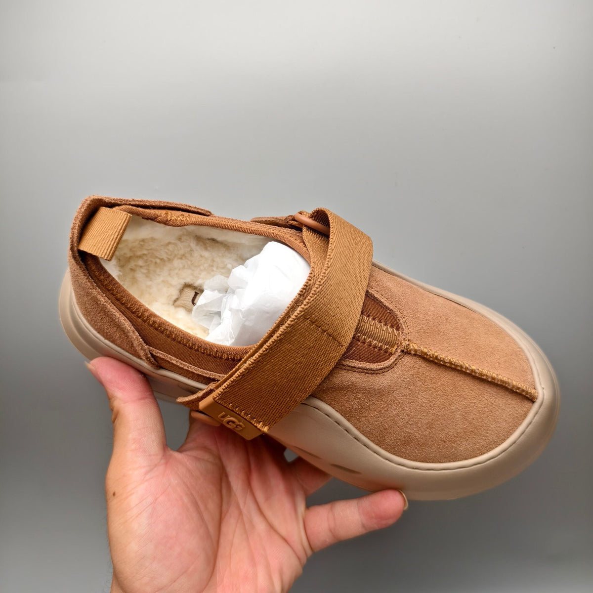 7550 Unisex Chestnut Slip-On Casual Shoes