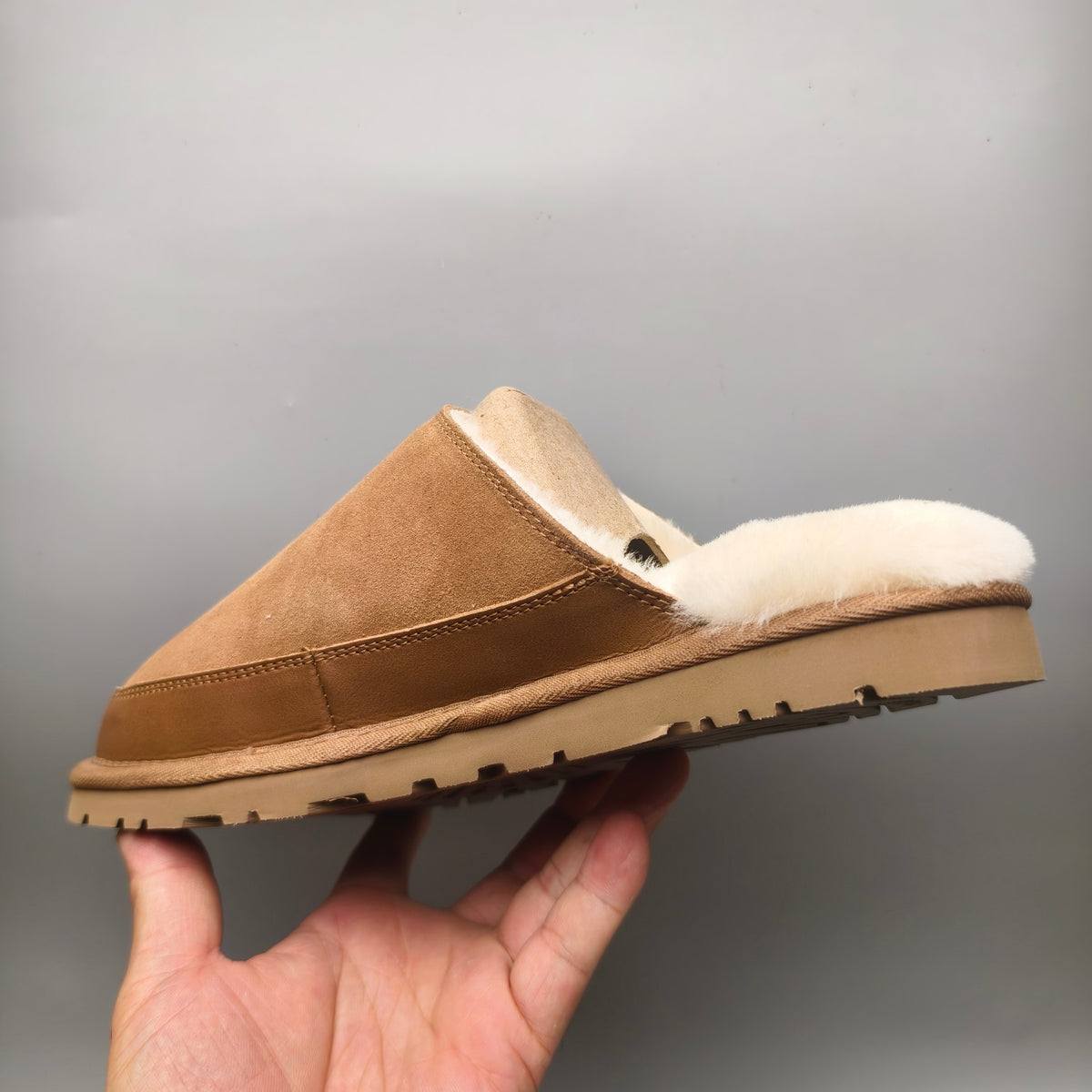 4585 Men's Chestnut Ultra-Lightweight Fluffy Casual Slippers