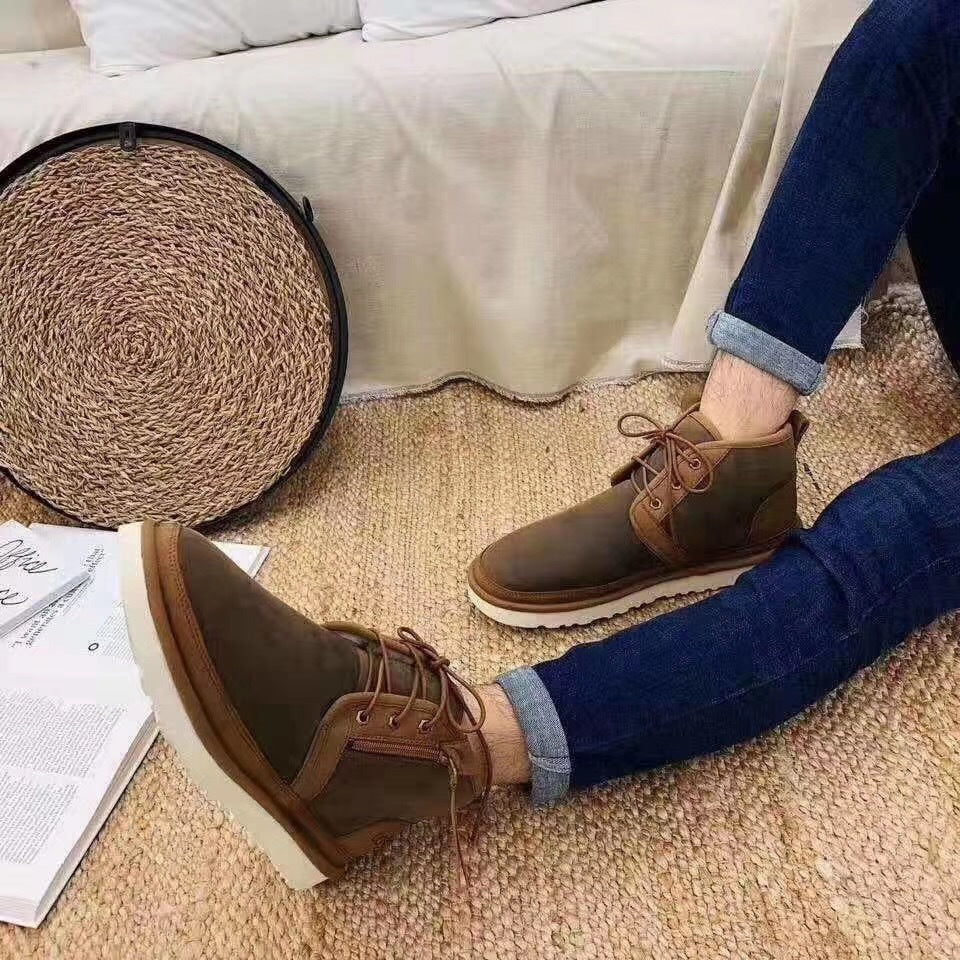 3883 Neum Chestnut Zip-Up Shoes