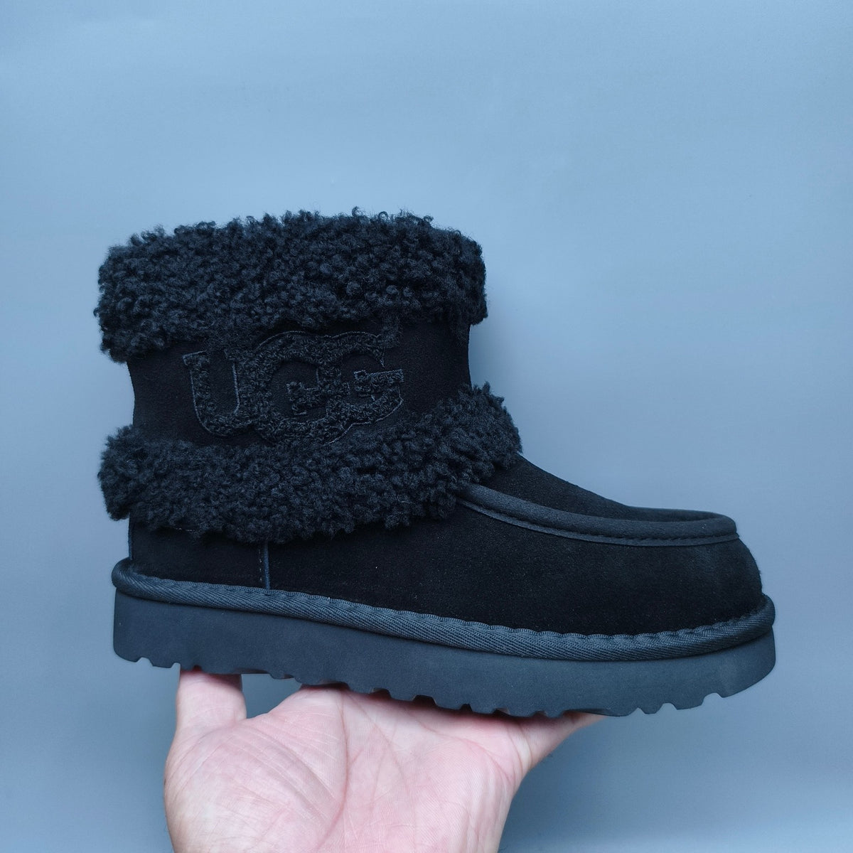 5410 Black Curly-Texture Large-Logo Mid-Top Boots
