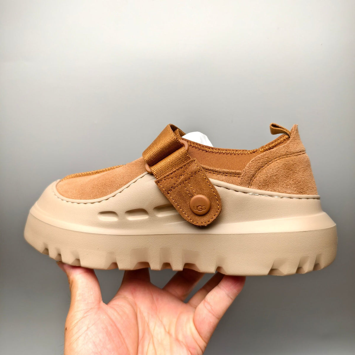 7550 Unisex Chestnut Slip-On Casual Shoes
