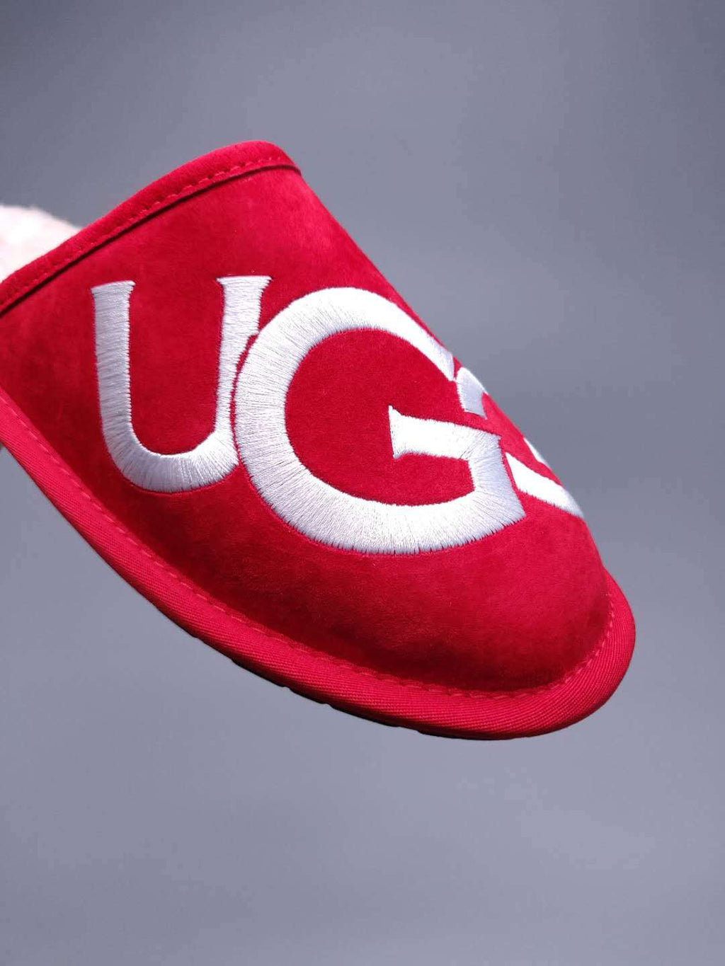 2593 Big G Bright Red Indoor Slippers
