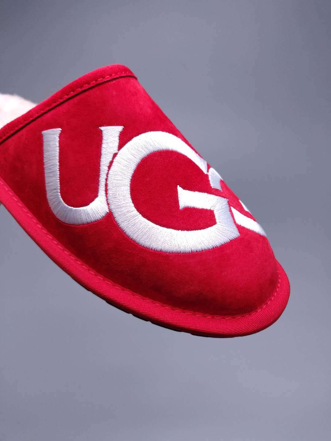 2593 Big G Bright Red Indoor Slippers