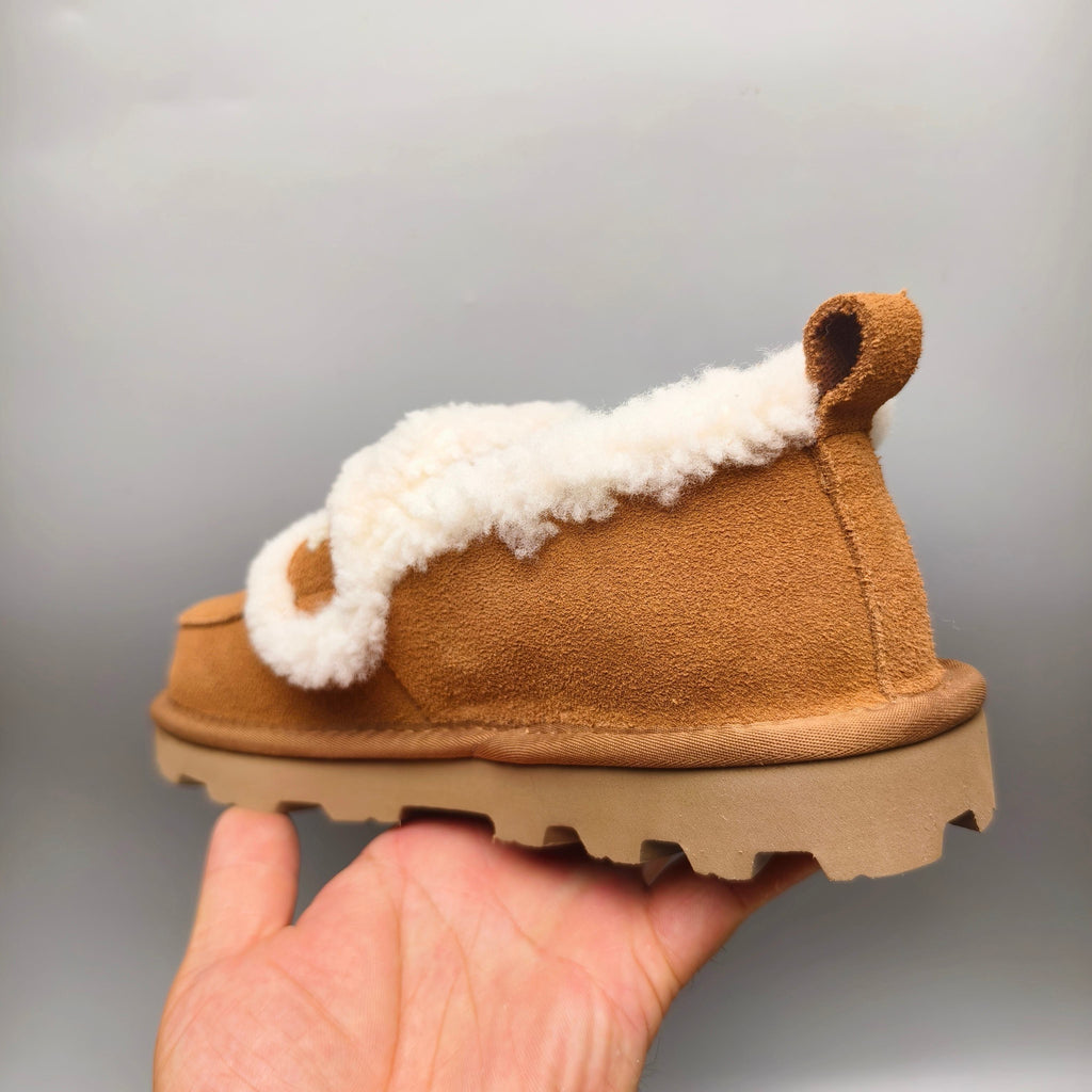 2939 Chestnut Closed-Back Logo Casual Shoes