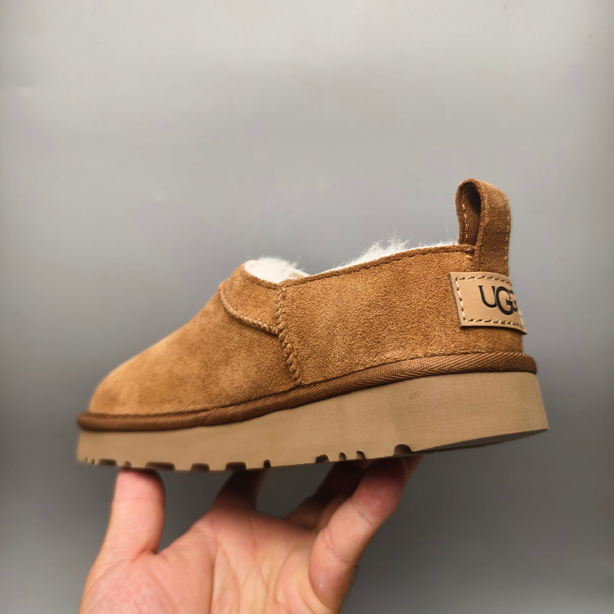 3891 Women's Chestnut Classic Slip-On Shoes