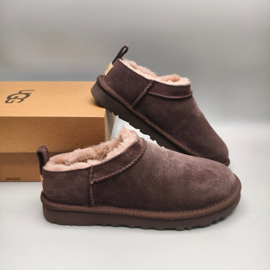 3891 Women's Chocolate Classic Slip-On Shoes