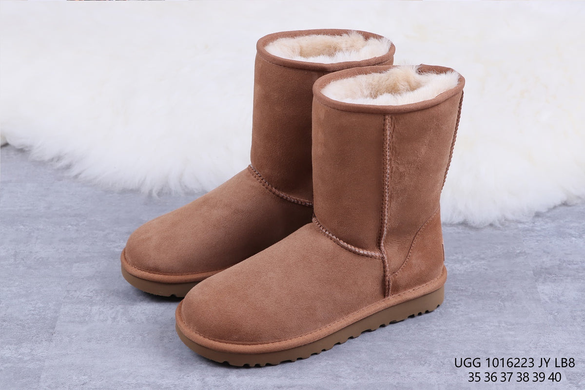 6223 Classic Short II Chestnut Boots