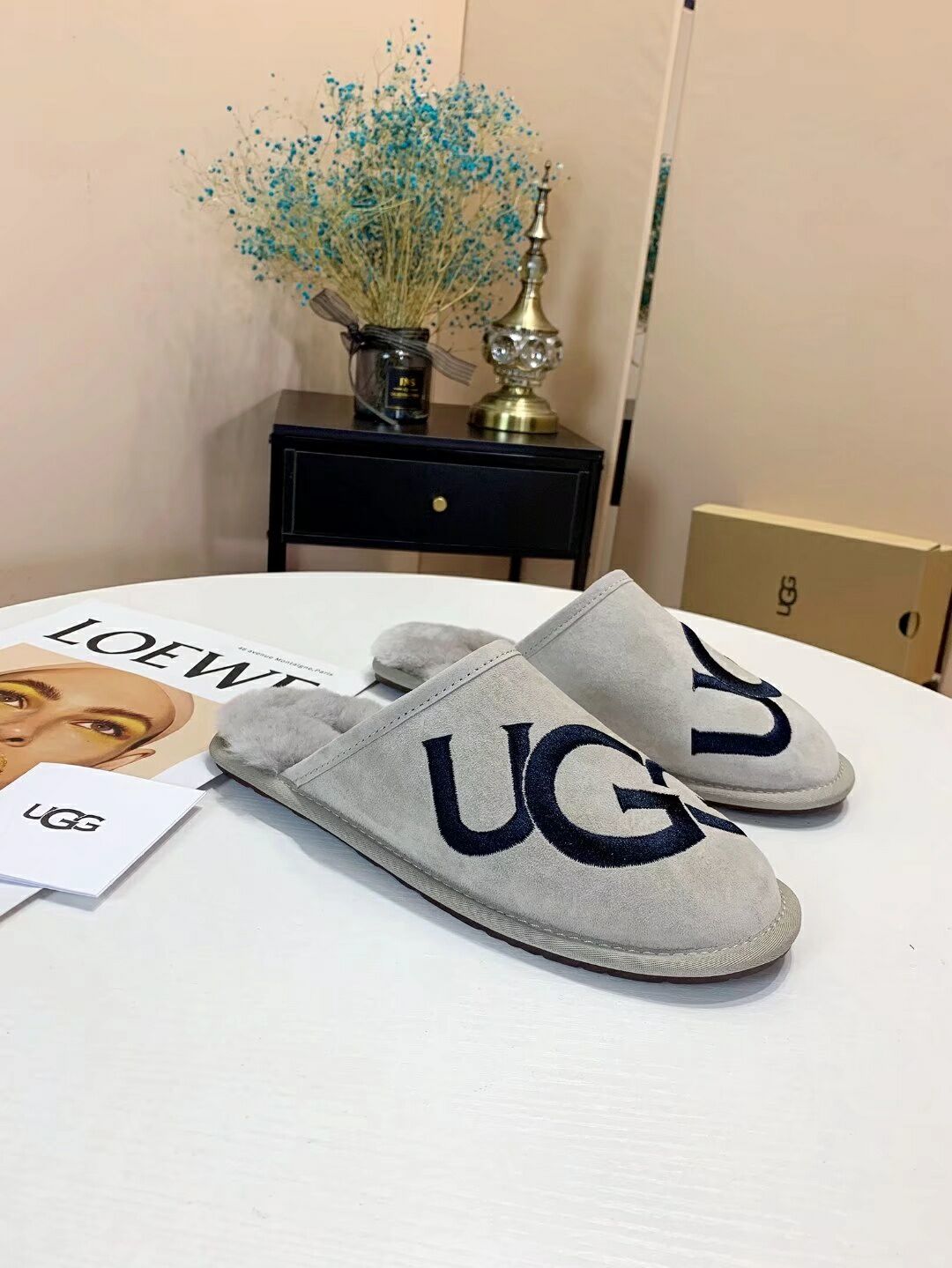 2593 Big G Gray Indoor Slippers