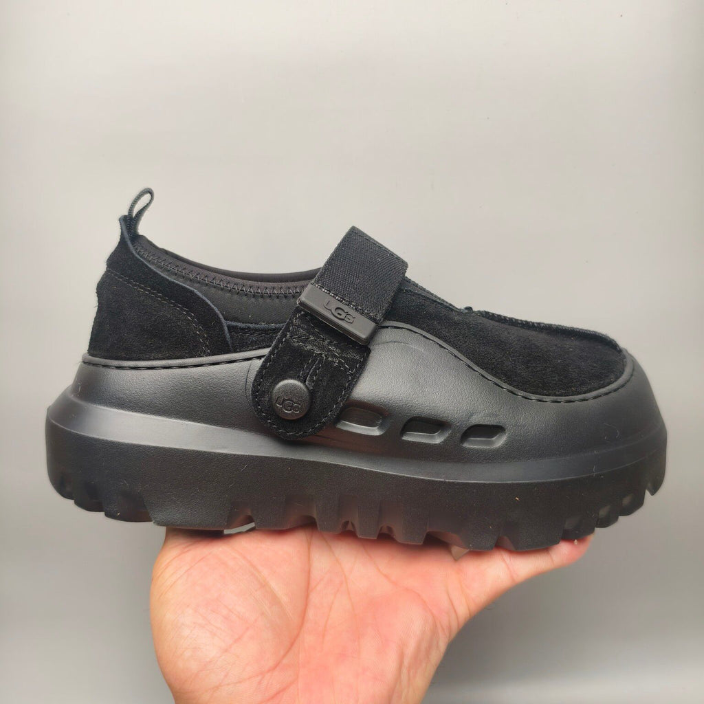 7550 Unisex Black Slip-On Casual Shoes