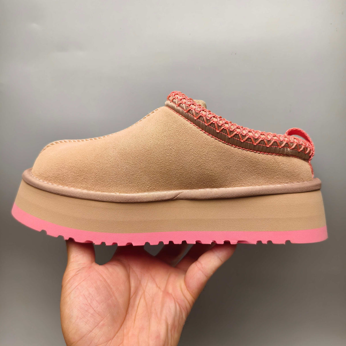 2553 / 2130 Pink Folk-Inspired Platform Casual Shoes