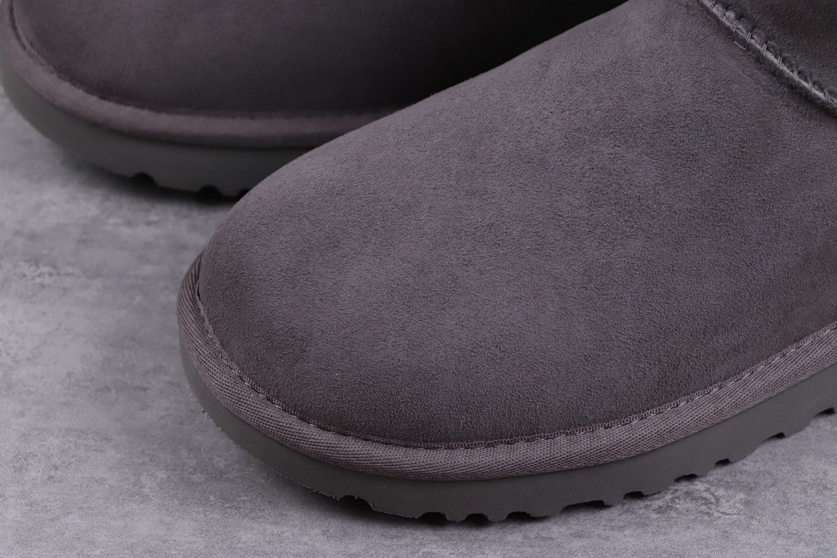 6223 Classic Short II Gray Boots