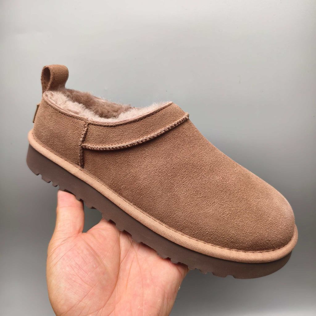 3891 Women's Mu Pink Classic Slip-On Shoes