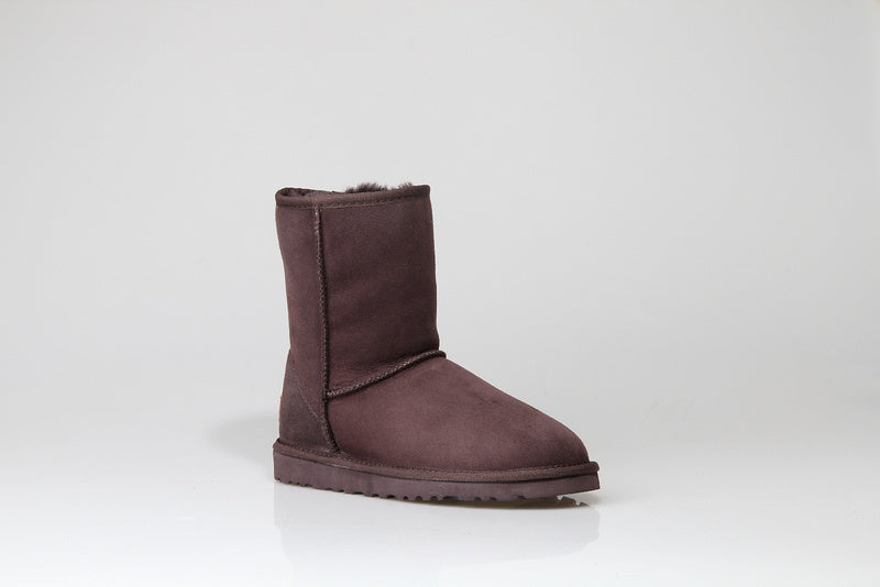 6223 Chocolate Stain-Resistant Classic Boots